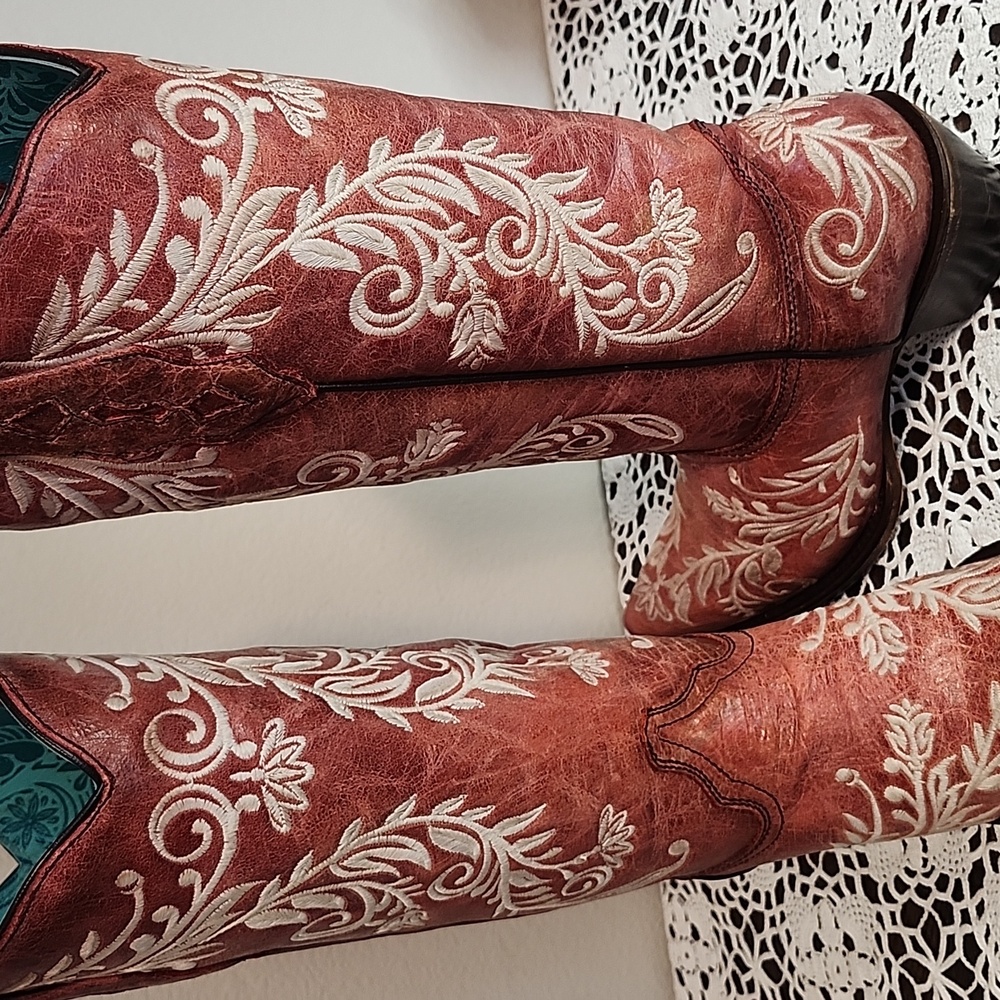 Corral Women's Distressed Leather Boots Size 9 Intricate Floral Embroidery - Picture 7 of 16